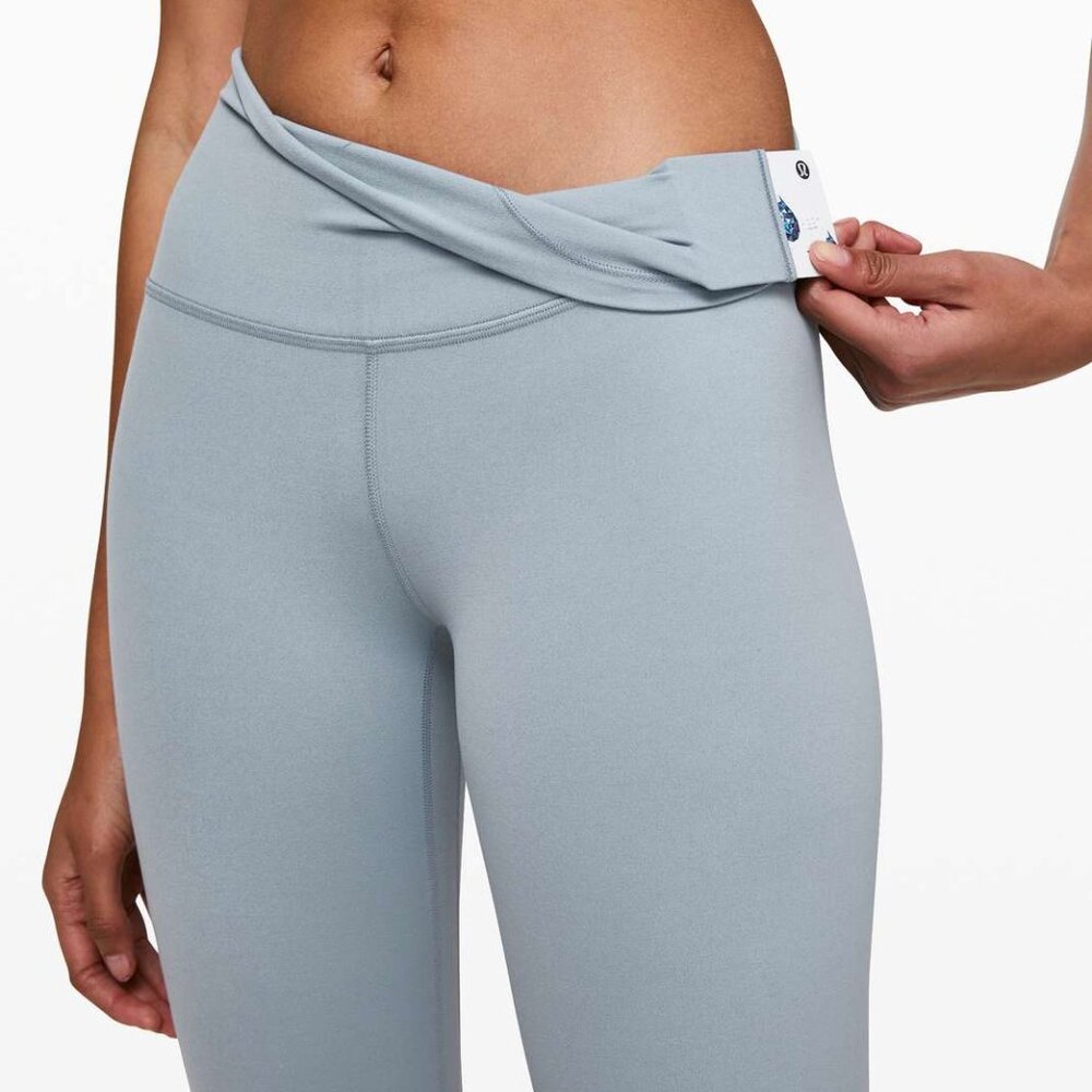 Lululemon Align Crop 21" Light Blue Chambray‎ - Picture 3 of 11